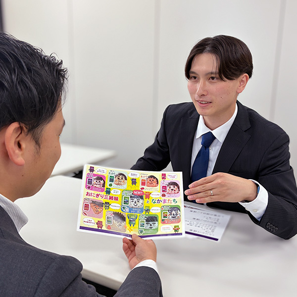 商品を提案する様子